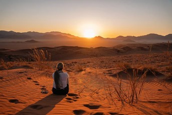 VIAGGIO CON CATE: IL RESPIRO ANTICO DELLA NAMIBIA 6-19 Marzo 2027 